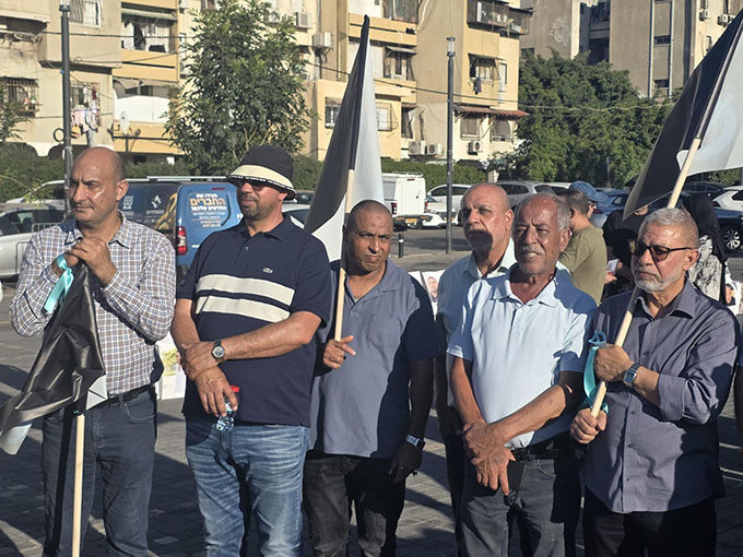 مسيرة الرايات السوداء في اللد تندد بتفشي العنف والجريمة في المجتمع العربي